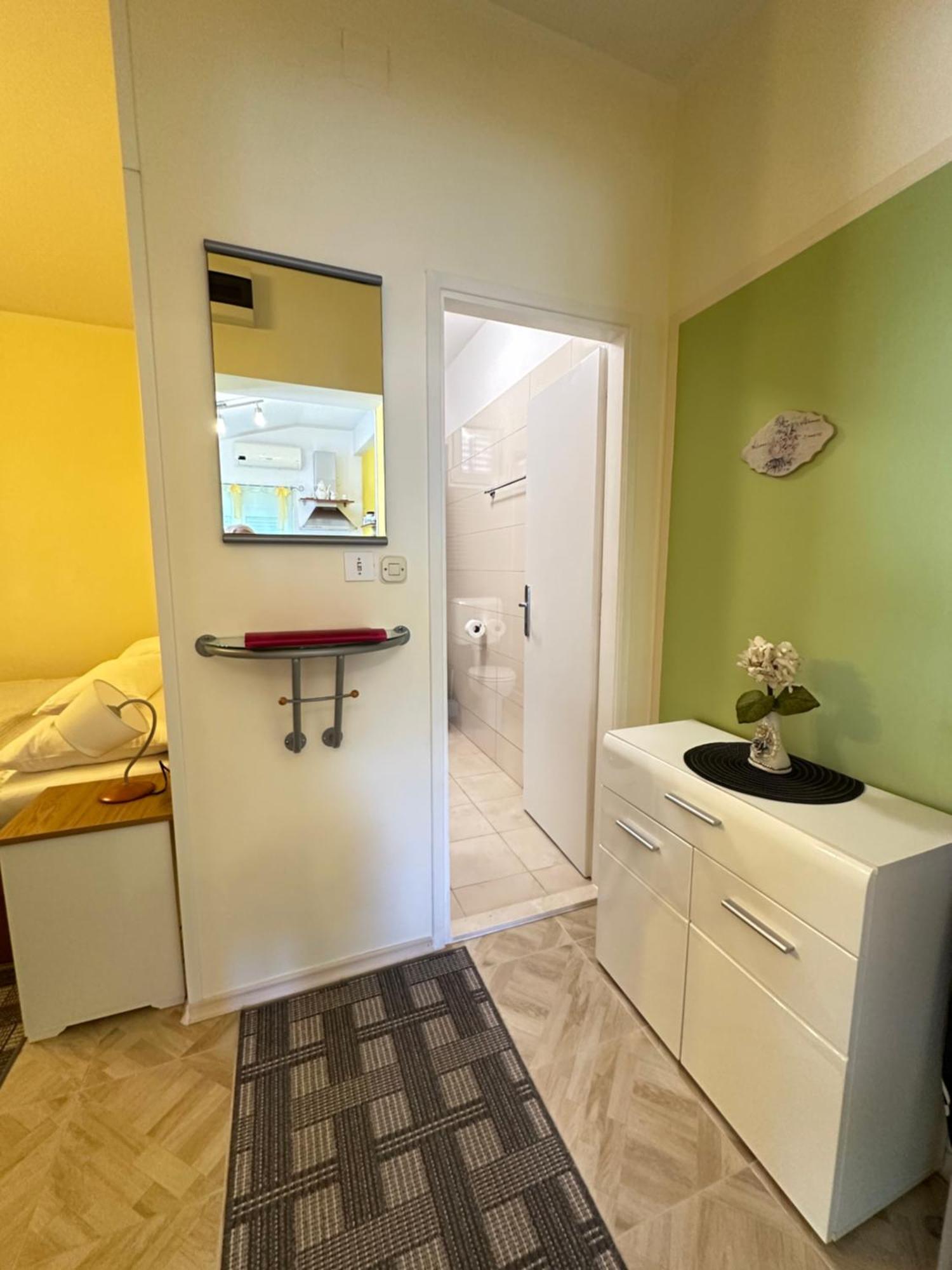 Apartments - Rooms Vesna Primošten Εξωτερικό φωτογραφία