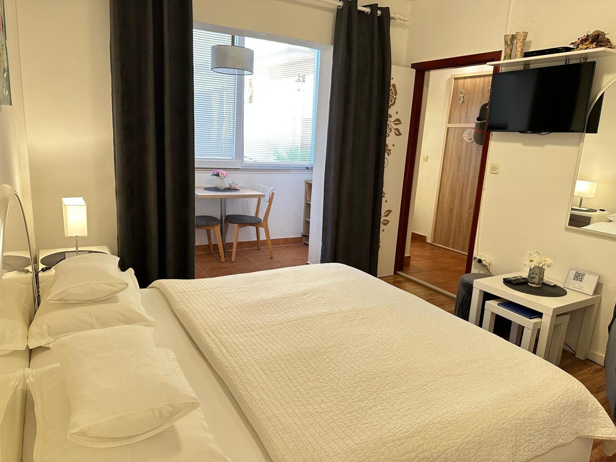 Apartments - Rooms Vesna Primošten Εξωτερικό φωτογραφία