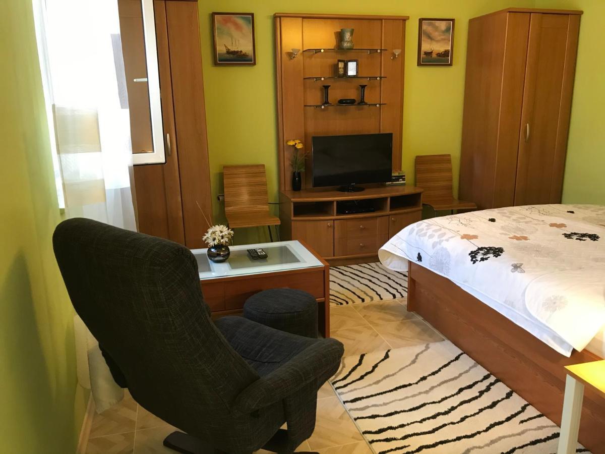 Apartments - Rooms Vesna Primošten Εξωτερικό φωτογραφία
