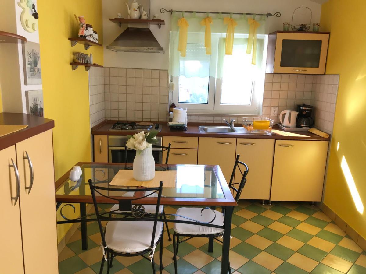 Apartments - Rooms Vesna Primošten Εξωτερικό φωτογραφία
