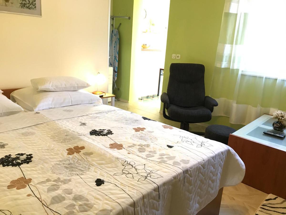 Apartments - Rooms Vesna Primošten Εξωτερικό φωτογραφία